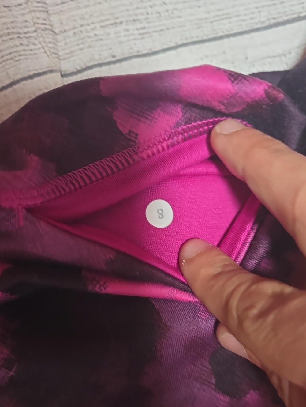 Lululemon Wunder Under Crop (Hi-Rise) *Full-On LuonRaspberry / Blooming Pixie - Picture 6 of 6